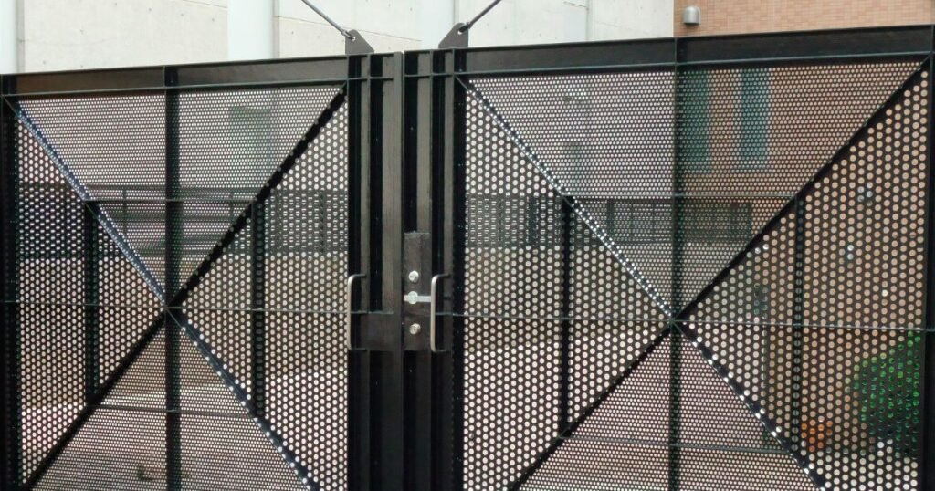 Manutenção de portão basculante